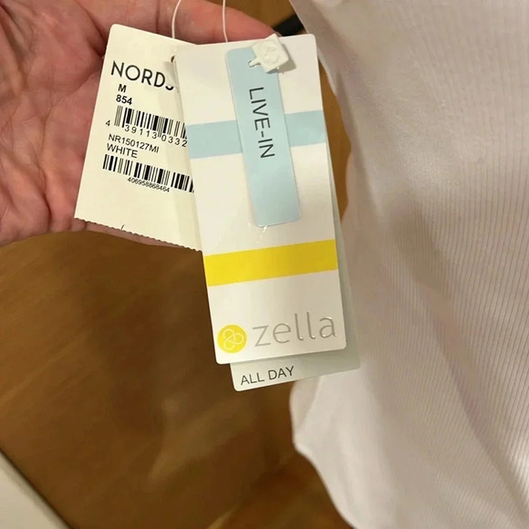 Zella Square neck ribbed tank - Picture 6 of 6